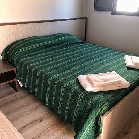 Populus Bed & Breakfast 3*