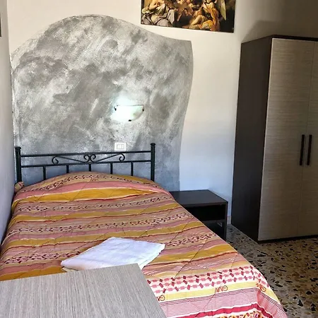 Oda ve Kahvaltı Populus Siraküza
